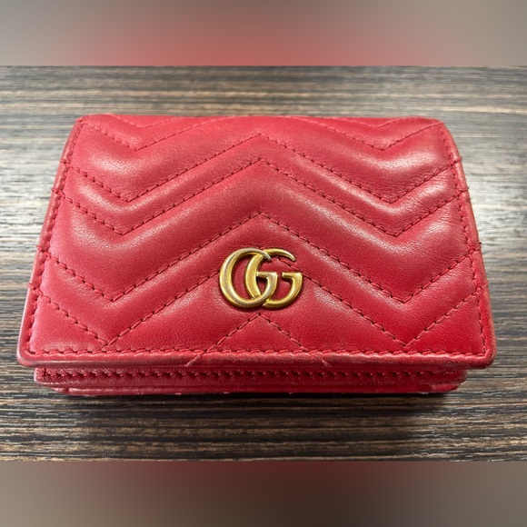 Gucci Red GG Marmont wallet - Picture 2 of 9